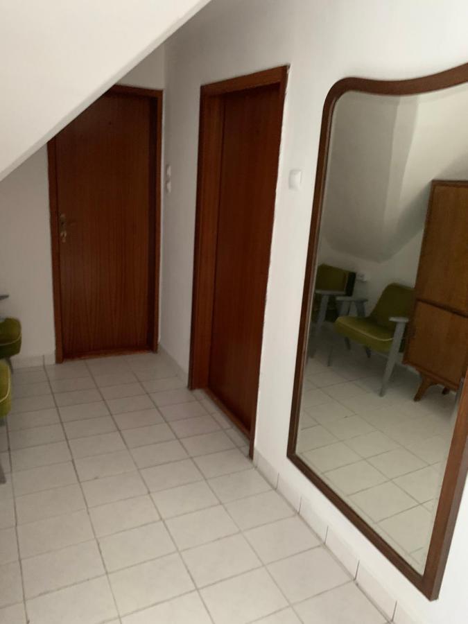 Whitehouse Alsoors Aparthotel Bagian luar foto